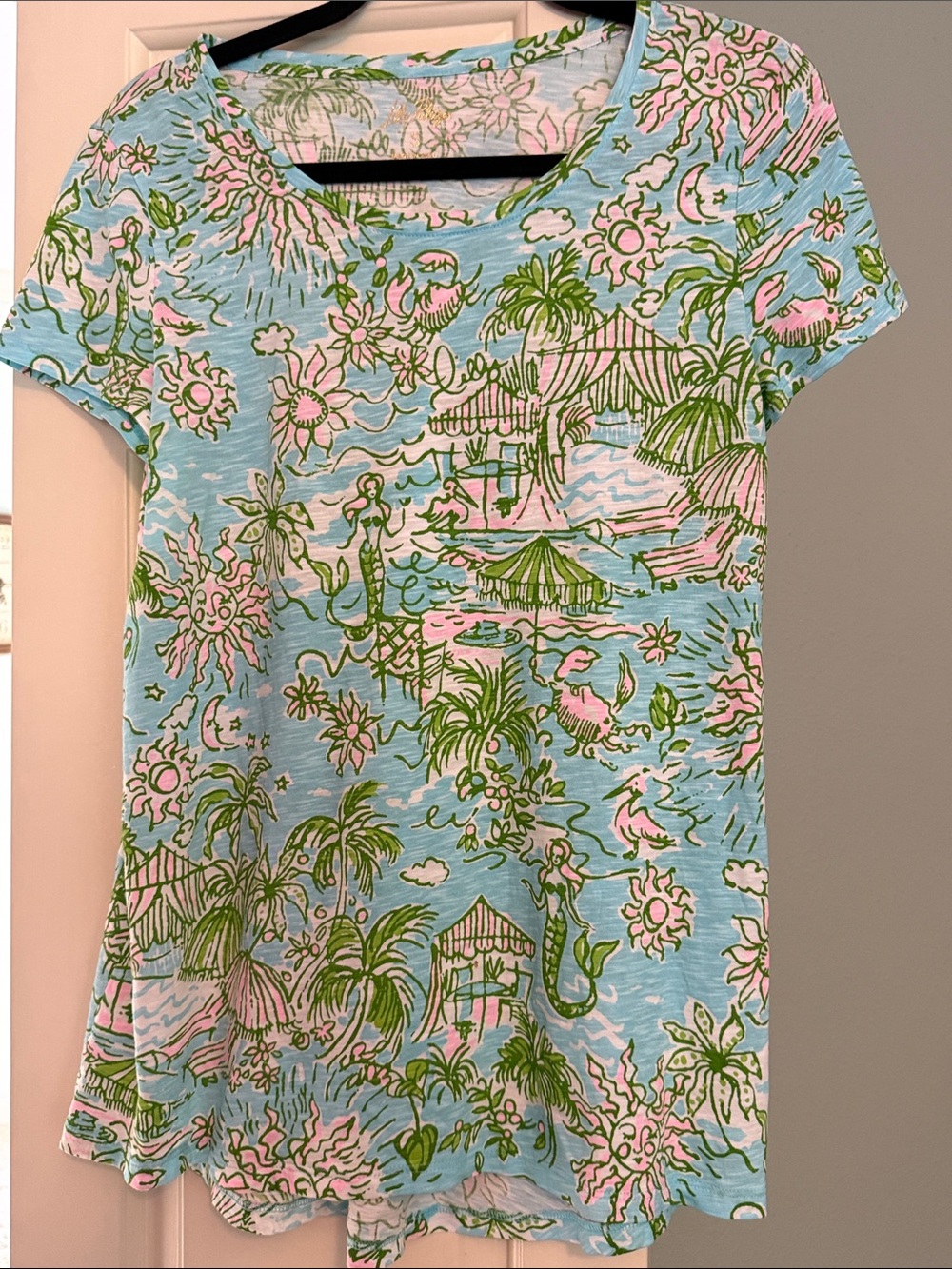 Lilly Pulitzer Light Blue Pink & Green Tropical Print Short Sleeve Tee